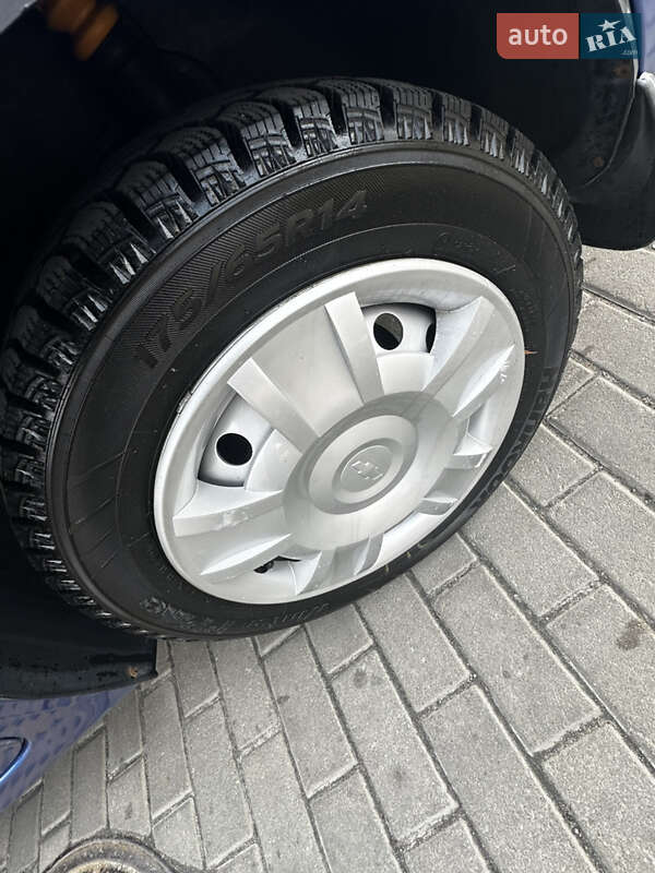 Седан Chevrolet Aveo 2005 в Киеве фото 43 Седан Chevrolet Aveo 2005 в Киеве