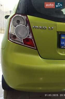 Хэтчбек Chevrolet Aveo 2005 в 