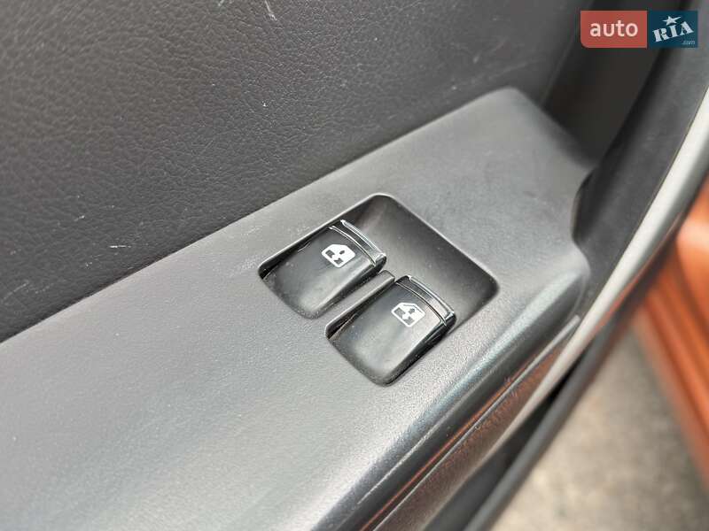 Седан Chevrolet Aveo 2006 в Кременчуці