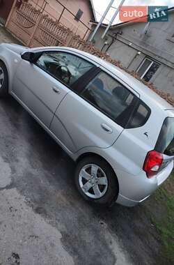 Хетчбек Chevrolet Aveo 2012 в 