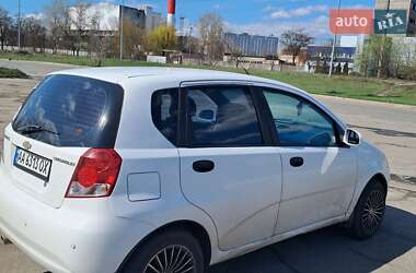 Хэтчбек Chevrolet Aveo 2008 в 