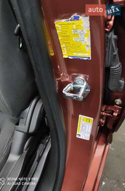 Хэтчбек Chevrolet Aveo 2011 в 