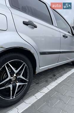 Седан Chevrolet Aveo 2006 в 