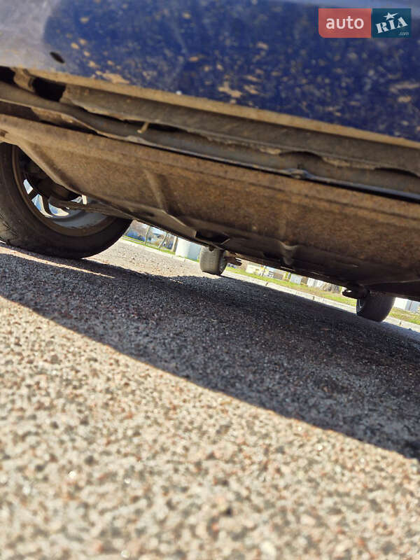 Седан Chevrolet Aveo 2006 в Андрушевке