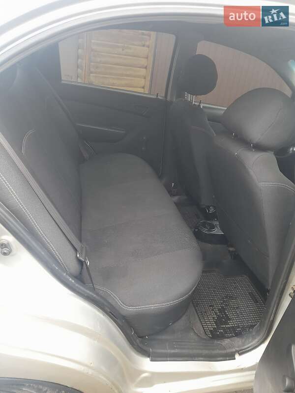 Седан Chevrolet Aveo 2008 в Житомире