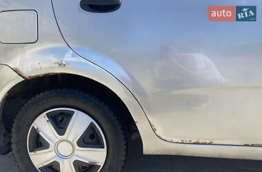 Седан Chevrolet Aveo 2005 в 