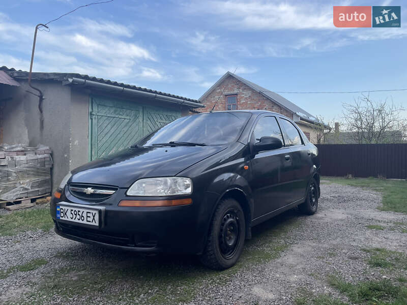 Седан Chevrolet Aveo 2005 в Радехове