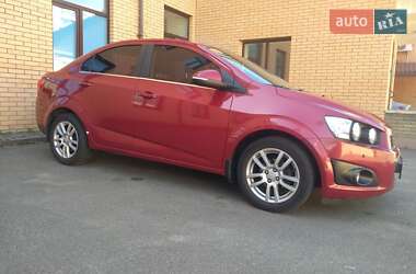 Седан Chevrolet Aveo 2014 в 