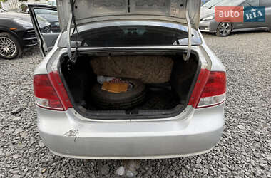 Седан Chevrolet Aveo 2005 в 