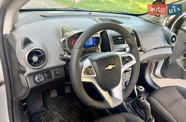 Седан Chevrolet Aveo 2012 в 