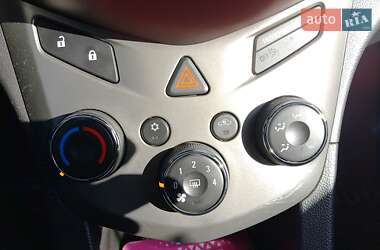 Седан Chevrolet Aveo 2012 в 
