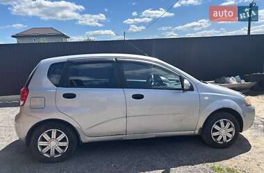 Хетчбек Chevrolet Aveo 2006 в 