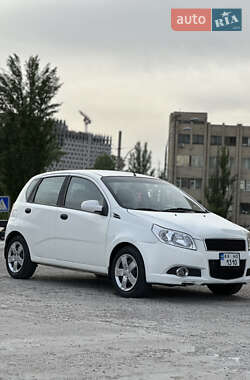 Хетчбек Chevrolet Aveo 2008 в 