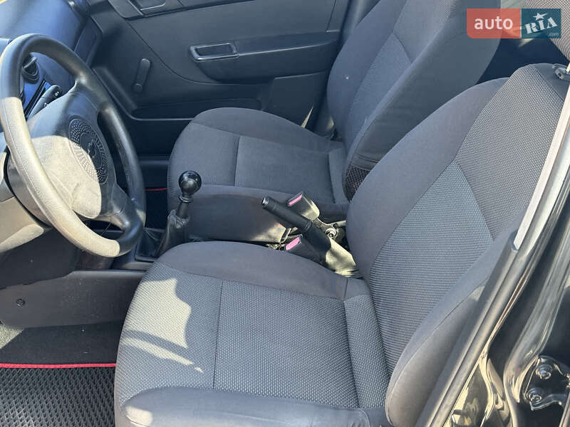 Седан Chevrolet Aveo 2007 в Одессе