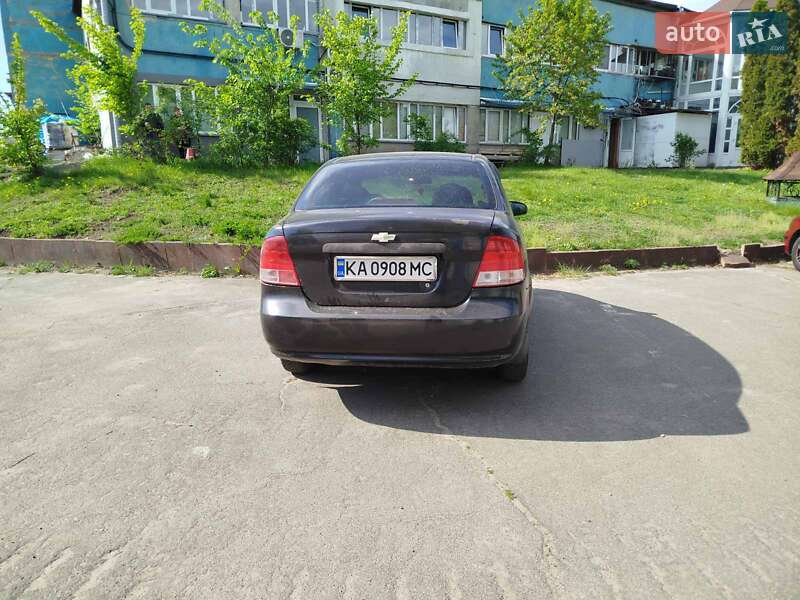 Седан Chevrolet Aveo 2005 в Києві