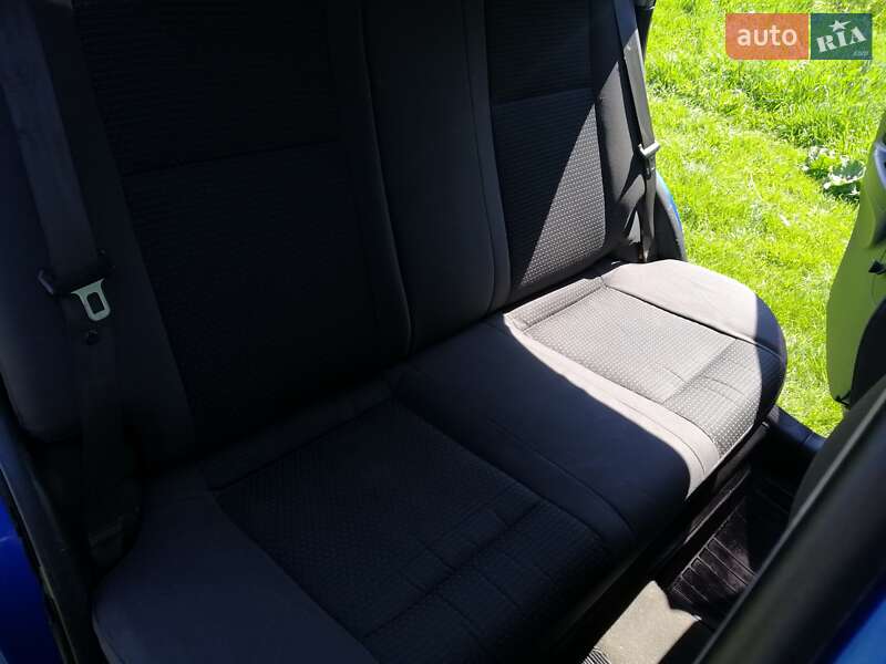 Седан Chevrolet Aveo 2006 в Києві
