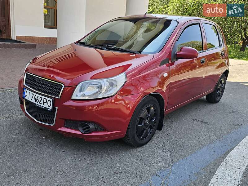 Хэтчбек Chevrolet Aveo 2008 в 