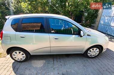 Хэтчбек Chevrolet Aveo 2009 в 