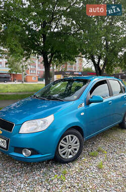 Хэтчбек Chevrolet Aveo 2008 в 