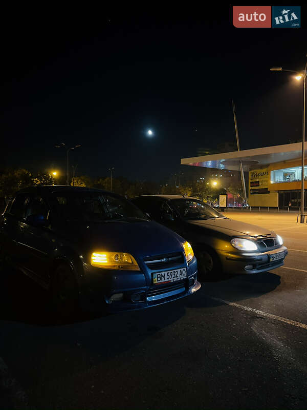 Хэтчбек Chevrolet Aveo 2006 в Сумах