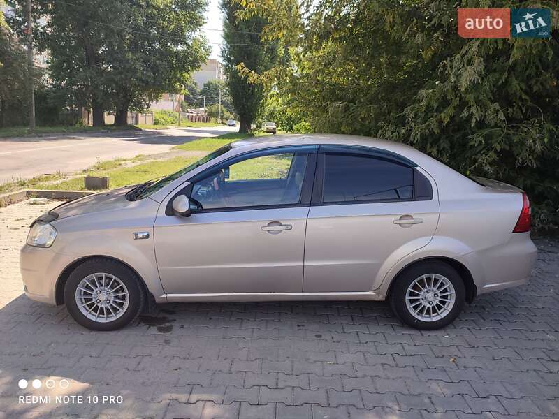 Седан Chevrolet Aveo 2008 в Хмельницькому