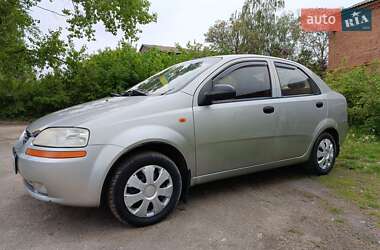 Седан Chevrolet Aveo 2004 в 