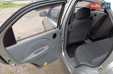 Седан Chevrolet Aveo 2004 в 