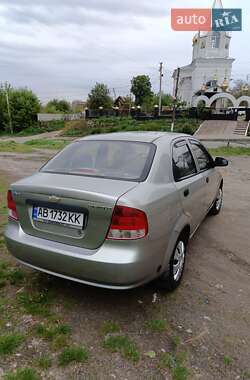 Седан Chevrolet Aveo 2004 в 