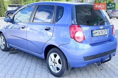 Хэтчбек Chevrolet Aveo 2008 в 