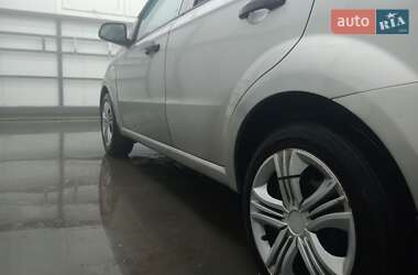 Седан Chevrolet Aveo 2011 в 