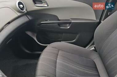 Седан Chevrolet Aveo 2017 в 