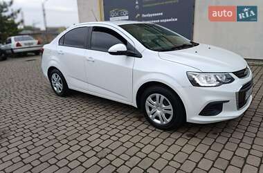 Седан Chevrolet Aveo 2017 в 