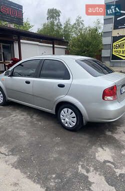 Седан Chevrolet Aveo 2005 в 