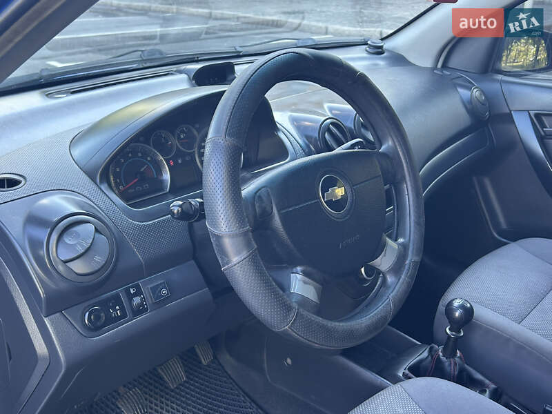 Седан Chevrolet Aveo 2008 в Миколаєві