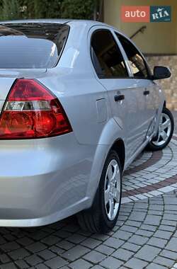Седан Chevrolet Aveo 2007 в 