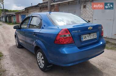 Седан Chevrolet Aveo 2010 в 