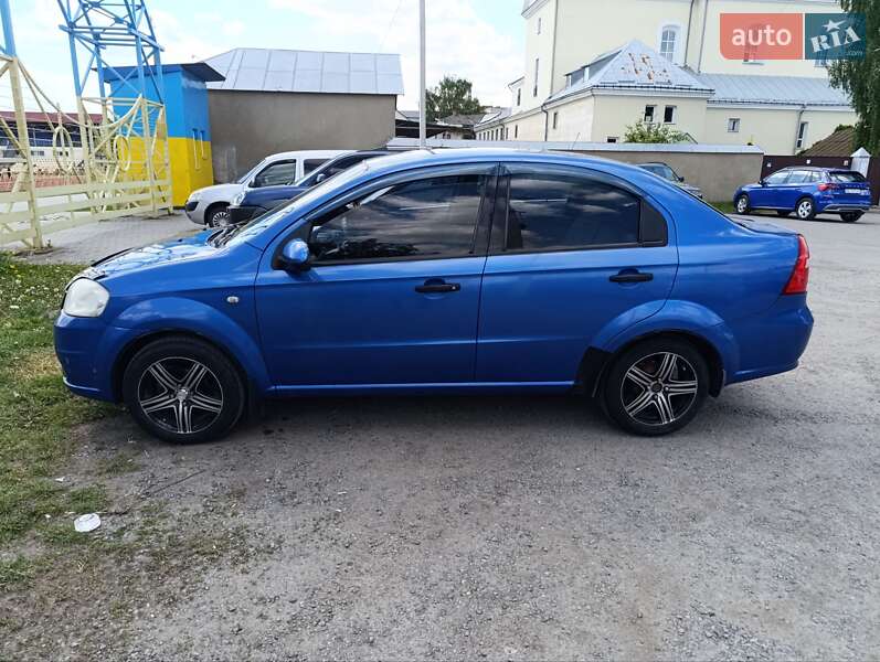Седан Chevrolet Aveo 2006 в Староконстантинове