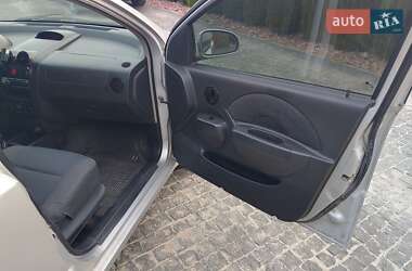 Седан Chevrolet Aveo 2005 в 
