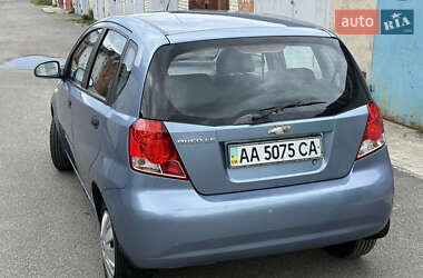 Хэтчбек Chevrolet Aveo 2006 в 