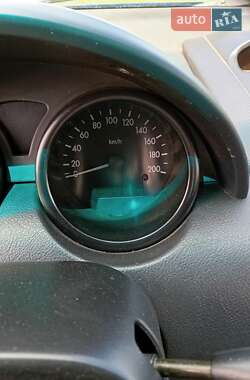 Хетчбек Chevrolet Aveo 2006 в 