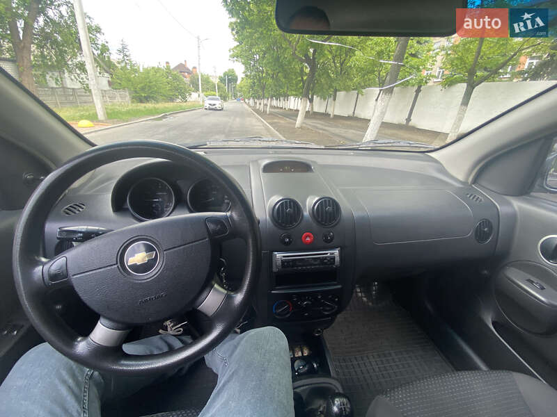 Хэтчбек Chevrolet Aveo 2006 в Днепре
