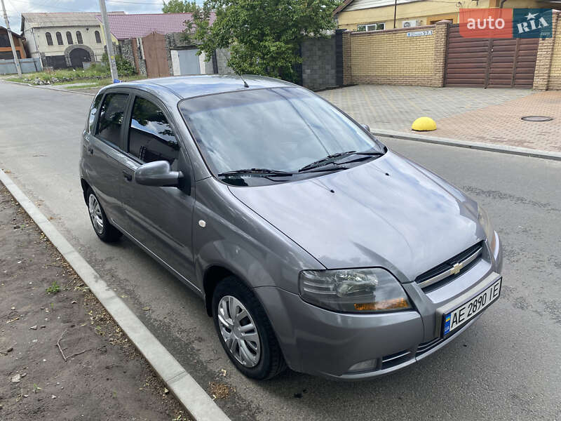 Хэтчбек Chevrolet Aveo 2006 в Днепре