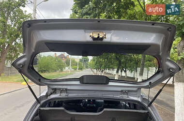 Хетчбек Chevrolet Aveo 2006 в 
