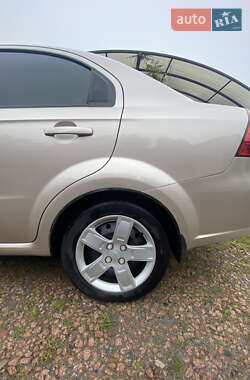 Седан Chevrolet Aveo 2008 в 