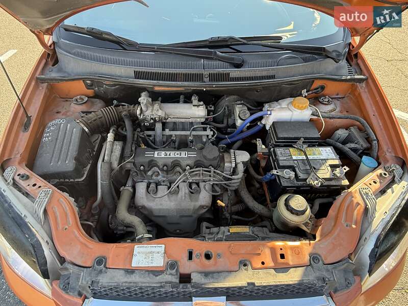 Седан Chevrolet Aveo 2006 в Одессе