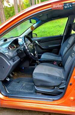 Седан Chevrolet Aveo 2006 в 
