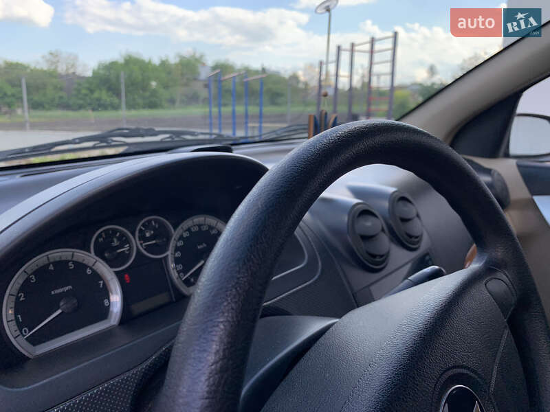 Седан Chevrolet Aveo 2007 в Тернополі