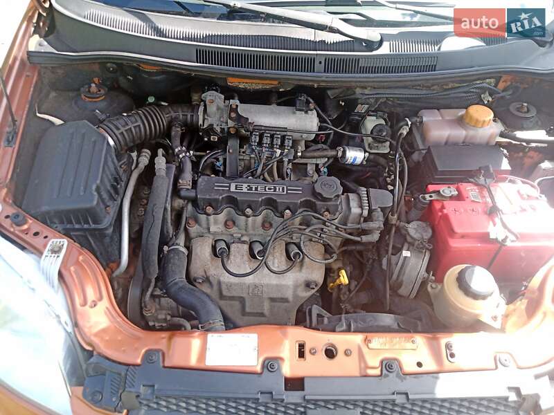 Седан Chevrolet Aveo 2006 в Полтаві