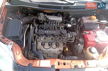 Седан Chevrolet Aveo 2006 в 