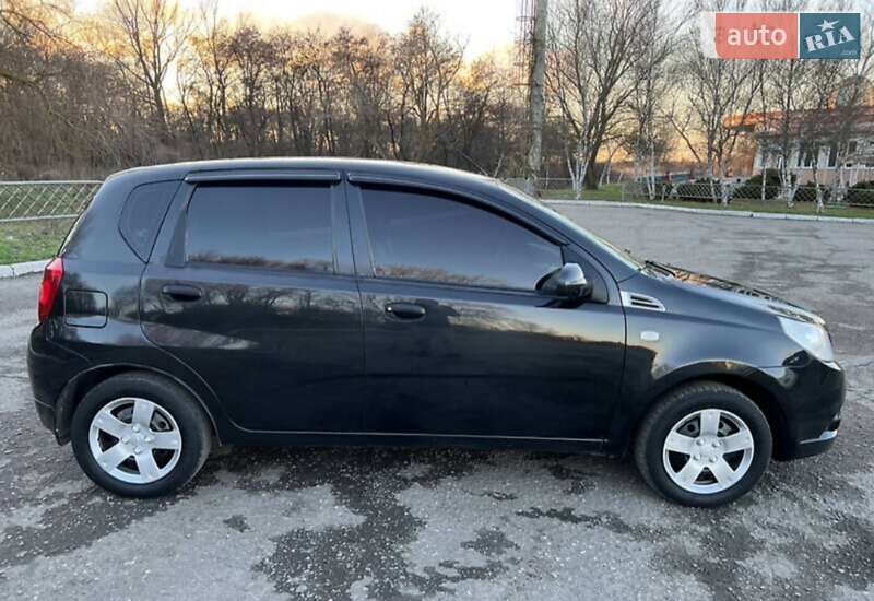 Хэтчбек Chevrolet Aveo 2008 в Кривом Роге фото 3 Хэтчбек Chevrolet Aveo 2008 в Кривом Роге